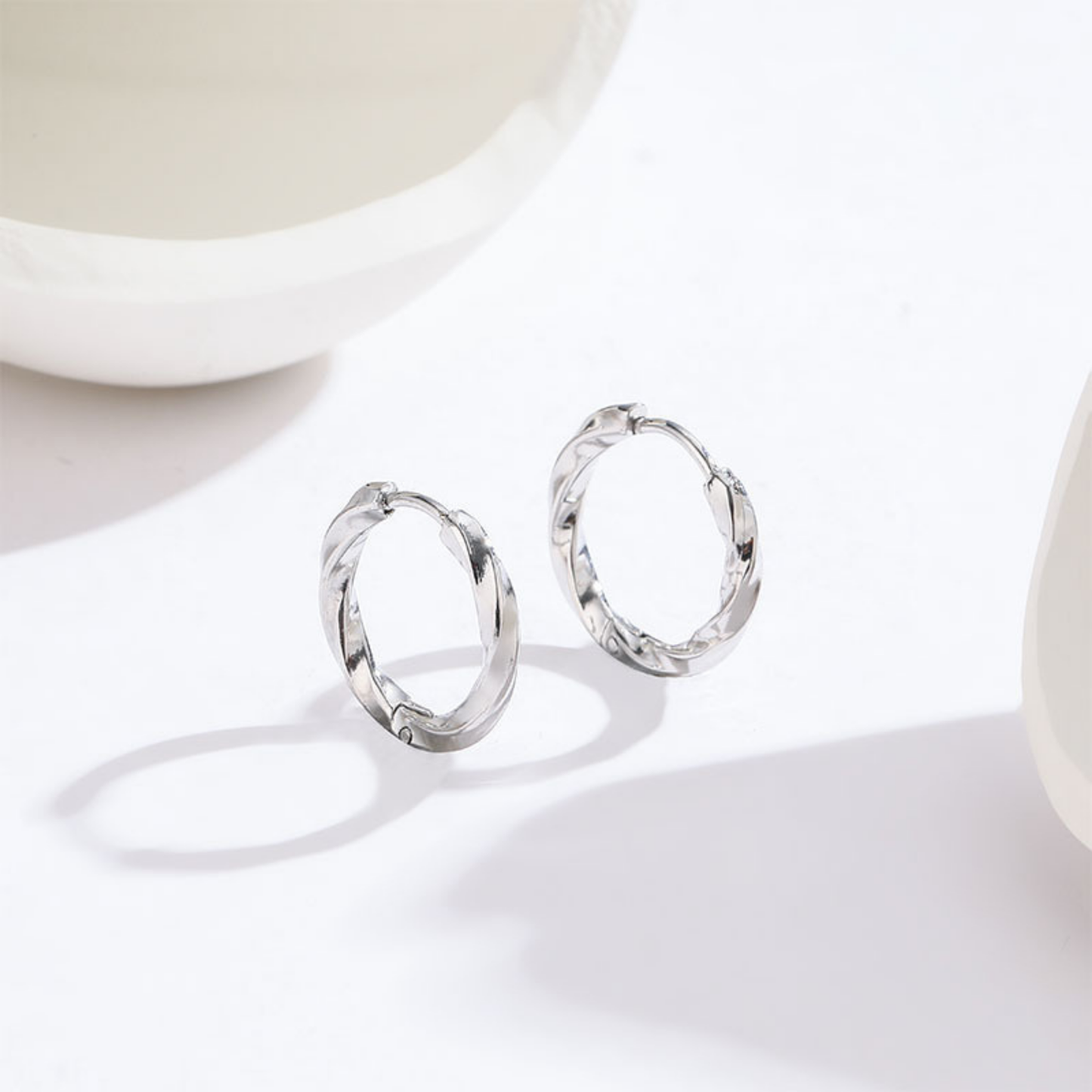 Argollas Pequeñas Twist Acero Titanio