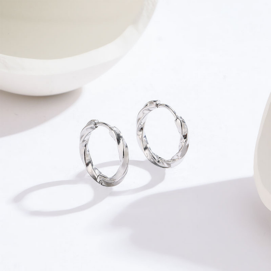 Argollas Pequeñas Twist Acero Titanio